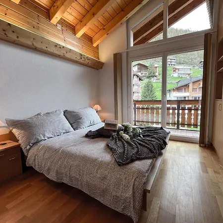 Appartamento Chateau Appartement-fewo 4-bettwohnung Alphubel A 33 By Interhome