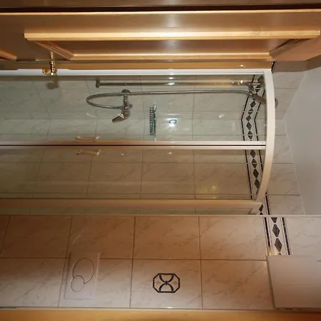 Chateau Appartement-fewo 4-bettwohnung Alphubel A 33 By Interhome Saas-Fee
